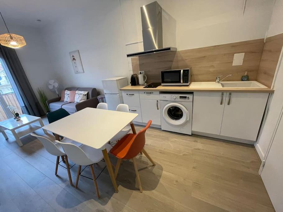 Cosy T3 Proche Gare Et Polygone Appartement Béziers Buitenkant foto