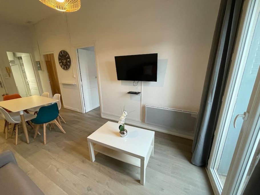Cosy T3 Proche Gare Et Polygone Appartement Béziers Buitenkant foto